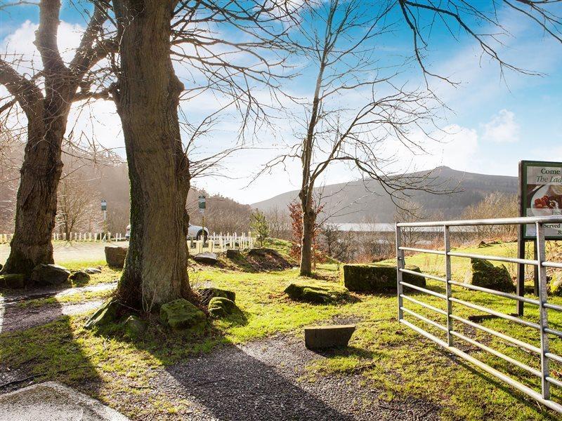 بامفورد Oyo Ladybower Inn المظهر الخارجي الصورة