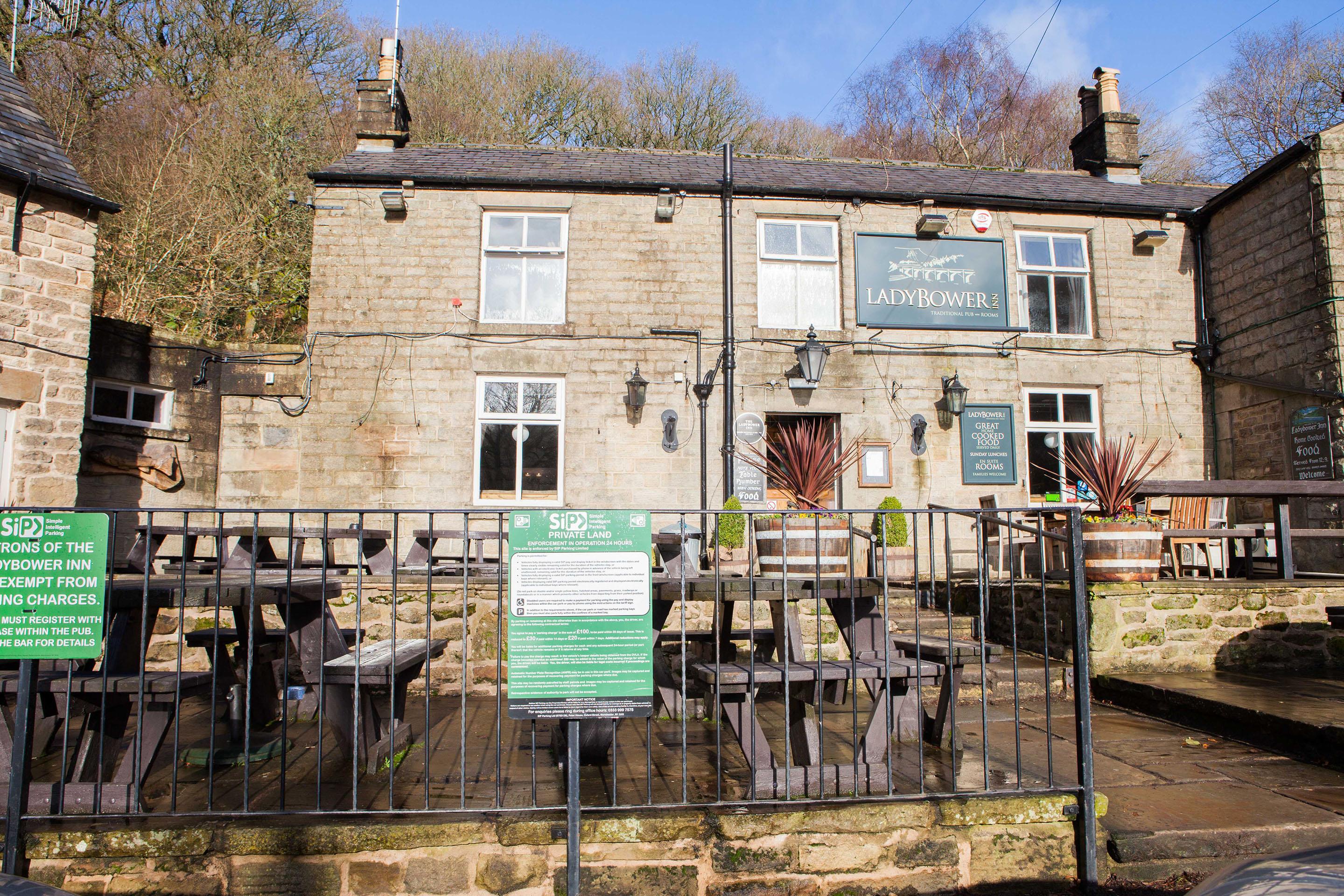 بامفورد Oyo Ladybower Inn المظهر الخارجي الصورة